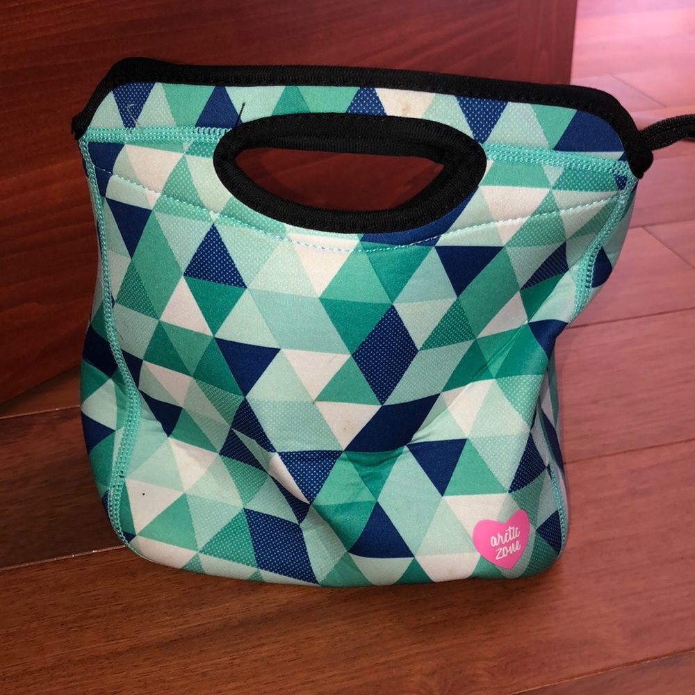 Triangle Patterned lunch box